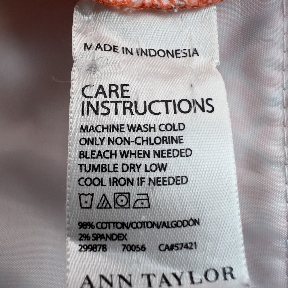 Ann Taylor Bermuda/Boardwalk Short Deep Orange‎ Geometric Print Stretch Size 4 - Picture 5 of 9